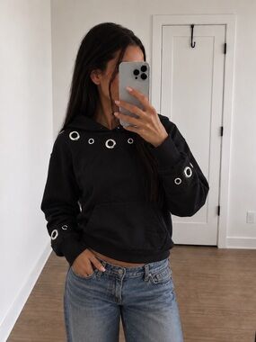 MONROW Viral Black Oversized
Grommet Hoodie